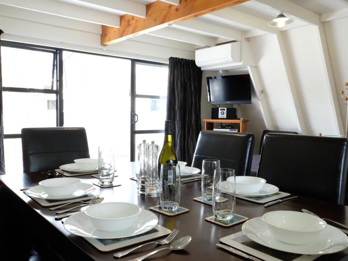 Central Ski Chalet - Ohakune Holiday Home エクステリア 写真