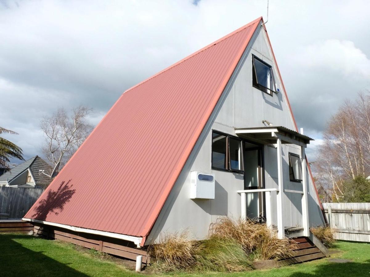 Central Ski Chalet - Ohakune Holiday Home エクステリア 写真